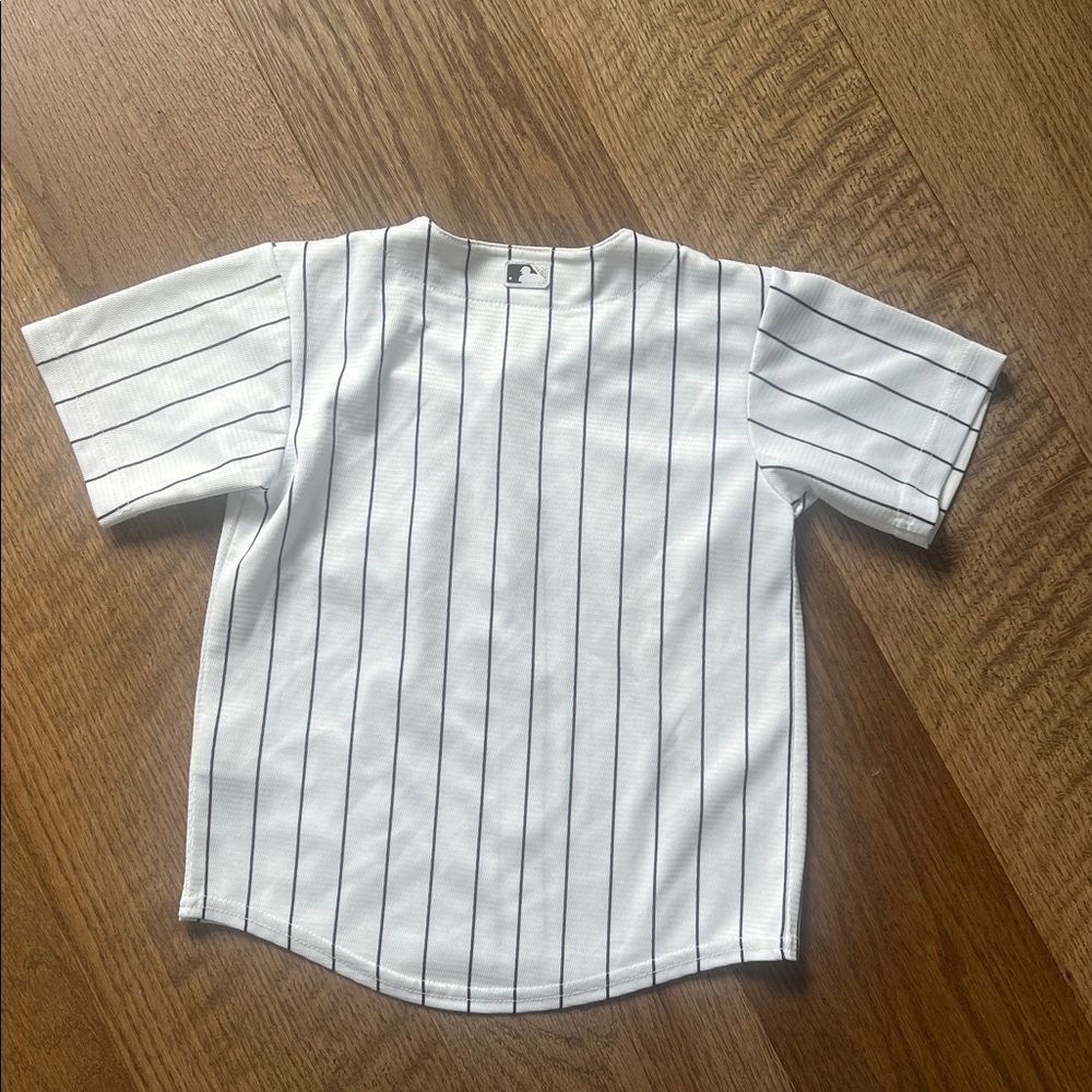 Nike Kids White Pinstripe Chicago White Sox Jersey - Picture 4 of 4